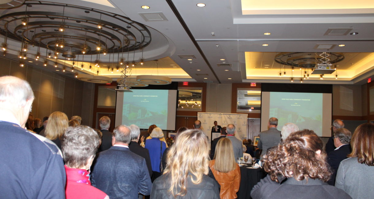 Attendees listen as Sioux Falls Area Community Foundation President Andy Patterson speaks at the 2019 Donor Reception.